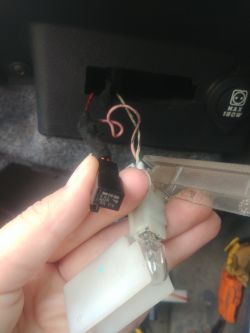 Fiat Stilo 1.9JTD - tylko jedno światło przeciwmgielne działa, brak w bagażniku