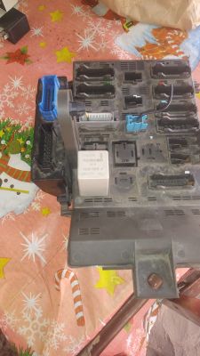 Laguna 1 nie dziala mi tylna wycieraczka brak swiatel wstecznych