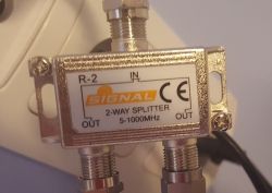 UPC Cable Splitter Setup: Managing Multiple Decoders & Antenna Pass-through Connections