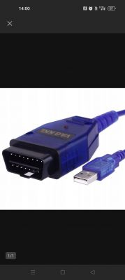 Niebieski kabel diagnostyczny OBD2 z wtyczką USB i wtykiem do samochodu.