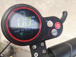 Motus 8.5 Pro - nie działa poprawnie wskaźnik naładowania baterii