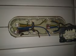 Best Circuit Layout for 4 Double Kitchen Sockets: 3x4mm² Main or 3x2.5mm² Branch?