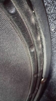 Czy końcówka mocy Reloop RPA 2900 wystarczy do 2 basów 500W?