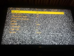 Sharp LC-32SA1EA - Nie włącza się, na chwile pokaże obraz potem wyświetla biały