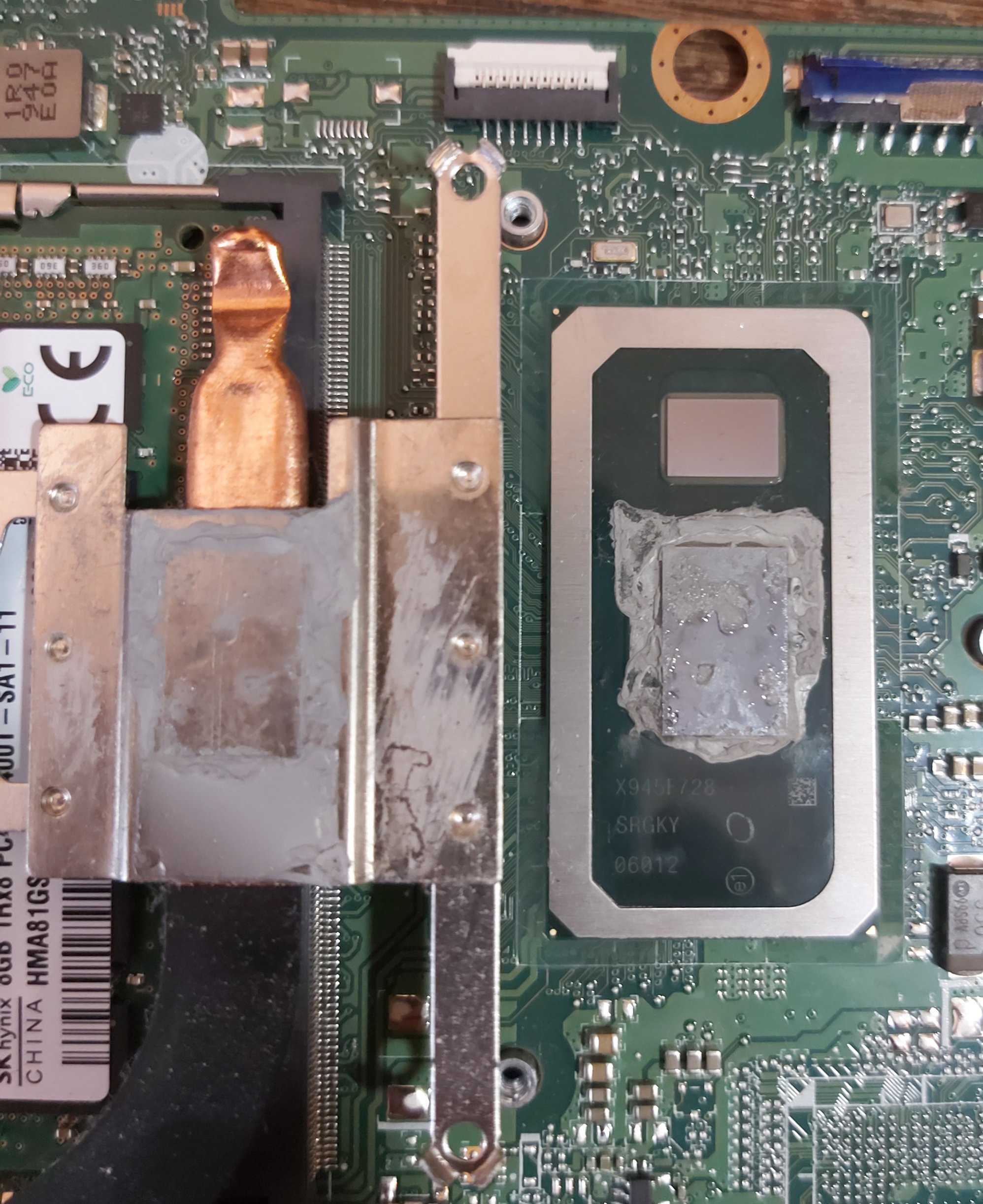 Acer A515-54: Problem z bootowaniem, płyta DA0ZAWMB8G0 REV G, napięcia ...