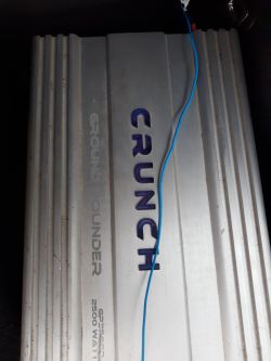 Podłączenie linii wzbudzenia wzmacniacza do radia JVC KD-T402 - nieprawidłowy montaż