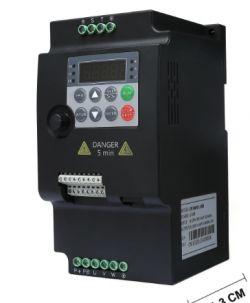 Falownik 2,2 kW z panelem sterującym