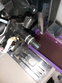 Złącze w ekspresie do kawy DeLonghi ECAM370.95.S