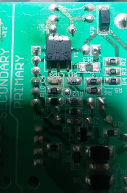 Ładowarka Bosch GAL 18V-160C - Identyfikacja nadpalonego rezystora smd.