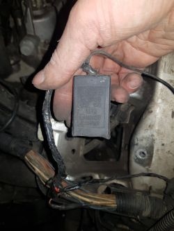 Jak usunąć blokadę odpalania w Astrze H z mikrostykiem?