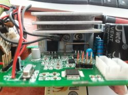 Jak dobrać regulator ładowania PWM do paneli 270W i akumulatora 12V?