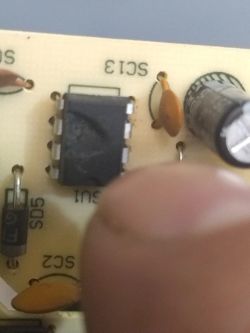 Russell Hobbs 25424CV - how to identify burnt DIP-8 SMPS IC U1?