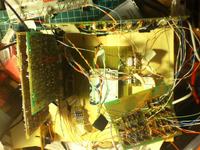 4-bitowy komputer zbudowany w większości z elementów dyskretnych