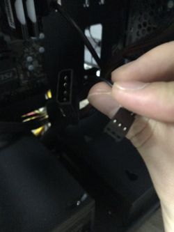 Problem z podłączeniem kabli od obudowy iBox Passion V5