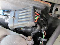 Opel Tigra A 2000 - Do czego służy luźne 5-cio pinowe gniazdo w silniku?