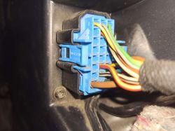 Nie działają przednie głośniki w audi a3 8p.