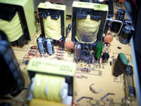 ModeCom FEEL-350ATX z SG6105DZ - jaka wartość brakującego rezystora? ModeCom FEEL-350ATX z SG6105DZ - jaka wartość brakującego rezystora?
