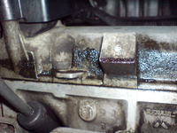 Renault Megane 98r. 1.6 8V K7M do czego służą te otwory!