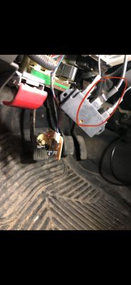 Volvo V40 98r - jak wyłączyć alarm po podłączeniu nowego akumulatora?