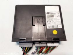 Lokalizacja przekaźnika sterownika zamka centralnego w Nissan Primera p12 1.8 2002