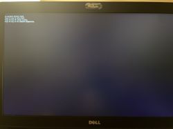 Czarny ekran monitora Dell z komunikatem No bootable devices found.