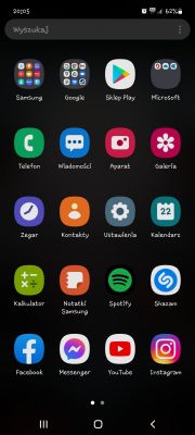 Samsung A52S - nieprzezroczysta tapeta w telefonie w menu głównym.