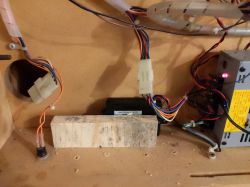 Dartstar 2000: Diagnostyka i naprawa maszyny arcade od Medalist z lat 90.