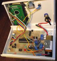 Mikroprocesorowy miernik ESR kondensatorów elektrolitycznych Mikroprocesorowy miernik ESR kondensatorów elektrolitycznych