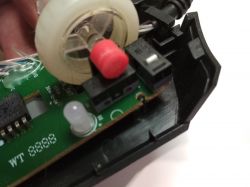 Naprawa uciążliwego dwukliku we współczesnych myszkach komputerowych