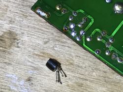 Prosty timer 15min 12V na CD4541 z Jaguara - wnętrze, szkic schematu Prosty timer 15min 12V na CD4541 z Jaguara - wnętrze, szkic schematu