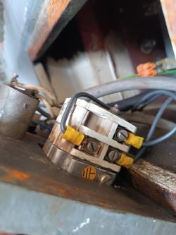 Tokarka – podłączenie przewodu ochronnego i fazy, poprawność instalacji elektrycznej