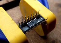 Żarty i zagadki elektroniczne - niedozwolone użycie mikrokontrolera