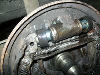 VW Golf II 1.3 1989r. - Gorący lewy bęben tylnego koła...