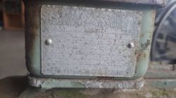 Podłączenie silnika jednofazowego VEM DDR: Poprawność schematu, symbol O z kropką oraz bolce W Y