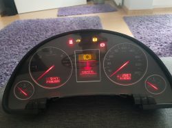 Audi A4 B6 1.9TDI 2003 - Podświetlenie licznika