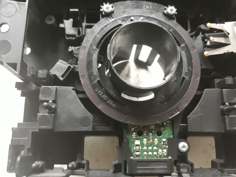 Peugeot 307SW 2002r. - Co to za płytka elektroniki na dole w przełączniku zespol