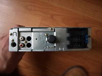 Jak zidentyfikować stary model radia JVC bez panelu?