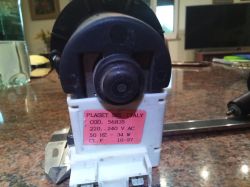 Silnik PLASET SRL 56835, 220–240 V AC, 50 Hz, 34 W, wymontowany z urządzenia