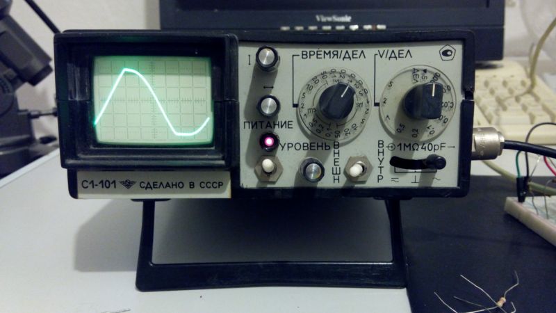 Rimeda C1-101 - Szukam schematu/instrukcji Nietypowy radziecki mini-oscyloskop