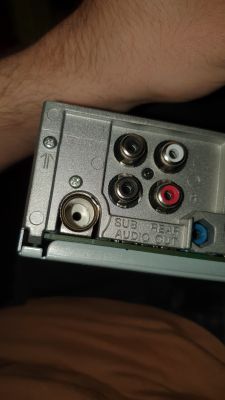Sony DSX-A410BT - jakie dobrać adaptery do przyłączenia radia?