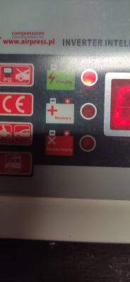 Airpress 77109 - Prostownik działa, ale nie chce ładować.