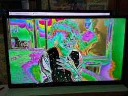 Cerco firmware Telefunken TE32472S27TXD, VES315WNDS-2D-N14: colori immagine strani (90 caratteri)