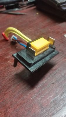 Makita DC18RC - Szukam gniazda wsuwanego do akumulatora