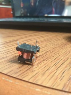 Suzuki GSX-R - awaria przekaźnika pompy paliwa, jak zabezpieczyć?