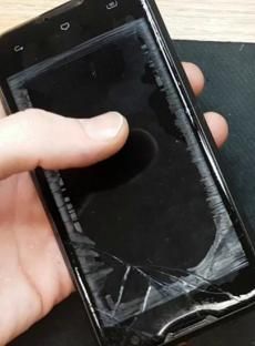 Odklejajacy się digitizer --a zapis w gwarancji ..