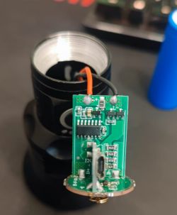 Naprawa latarki LED z modyfikacją