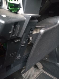 Wymiana manetki zmiany biegów w Citroen Grand Picasso C4