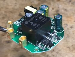[ESP8285] Włącznik światła WiFi LED master z ukrytą (i darmową?) funkcją RF433