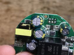 [ESP8285] Włącznik światła WiFi LED master z ukrytą (i darmową?) funkcją RF433