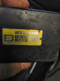 Identyfikacja niebieskiego elementu w schemacie modułu zapłonowego AKBZ27 Honda VF 500